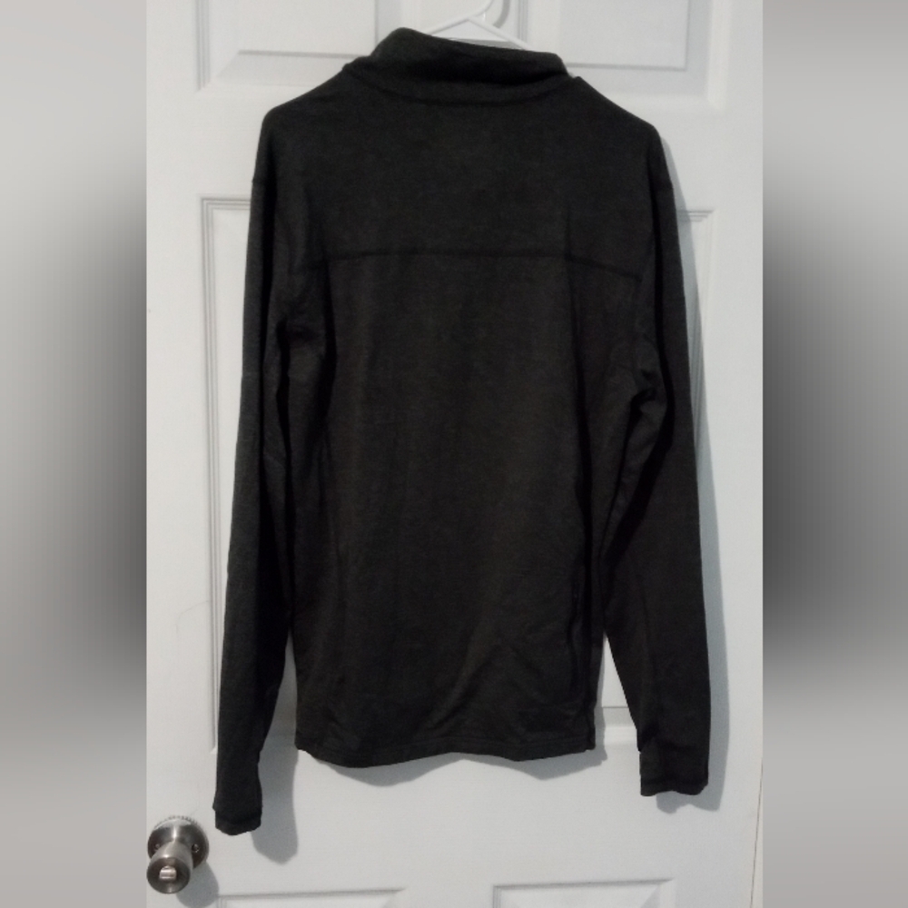Saucony Men's Charcoal Quarter-Zip Sweater - Picture 7 of 8